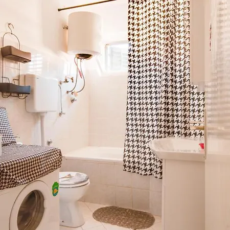 아파트 Apartman Platan