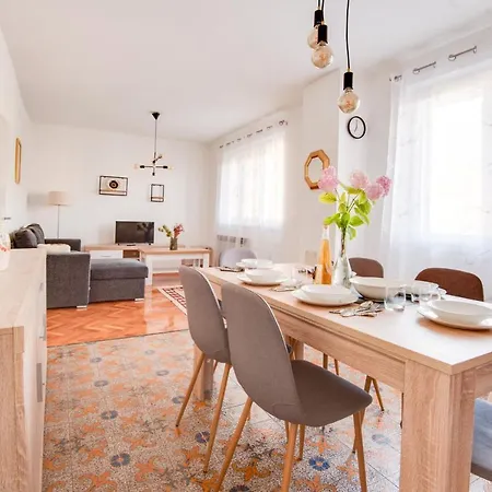 Apartman Platan 아파트 Metković