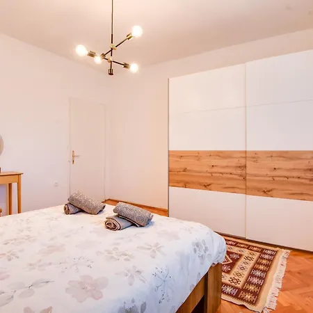 Apartman Platan