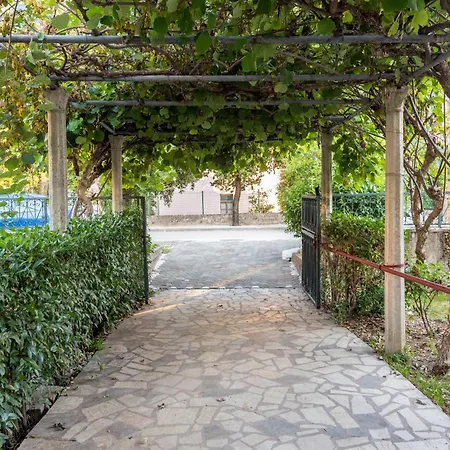 Apartman Platan 아파트 Metković