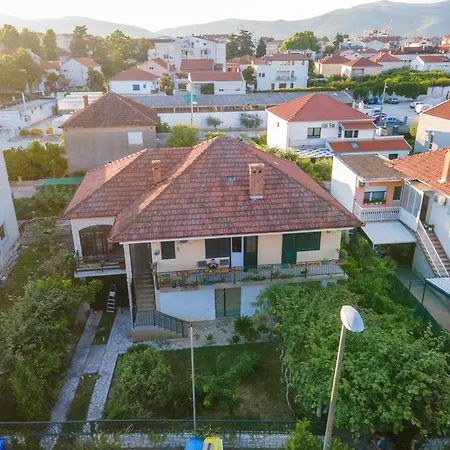 아파트 Apartman Platan Metković